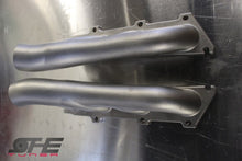 Load image into Gallery viewer, THE-4.0 TFSI High-Performance Cast Manifolds

