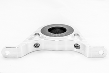 Load image into Gallery viewer, D4 Driveshaft Carrier Upgrade

